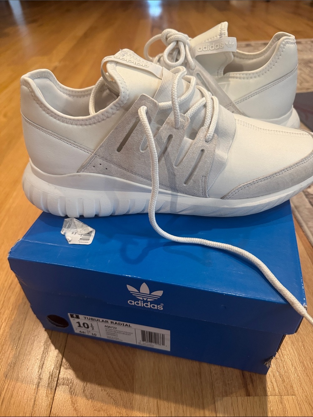 adidas tubular radial men’s sneakers 10.5